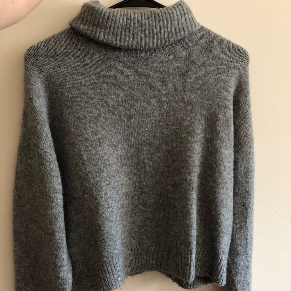 Cozy yarn turtleneck sweater